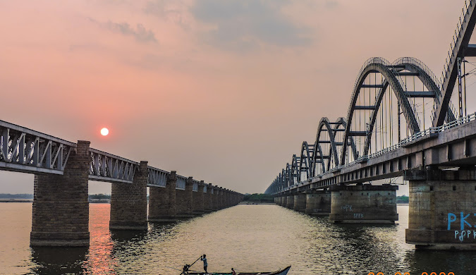 Kakinada to Rajahmundry